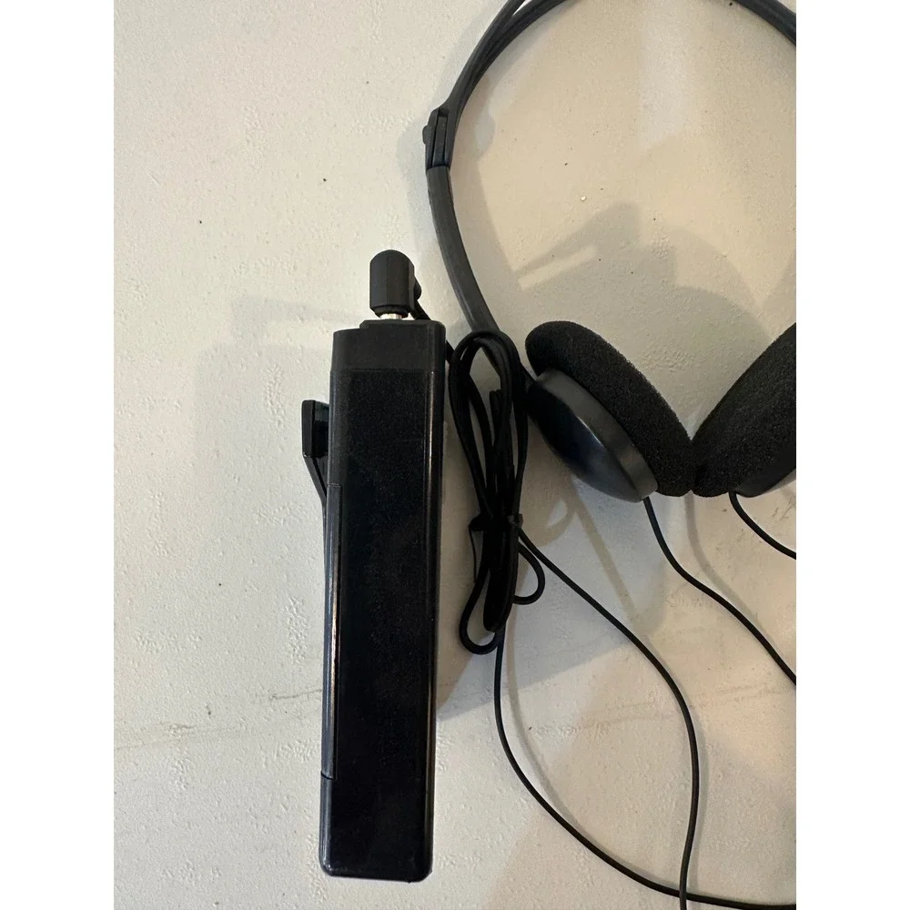 Sony SRF-21W FM AM Walkman Portable Radio Black with Sony MDR-A101 Headphones